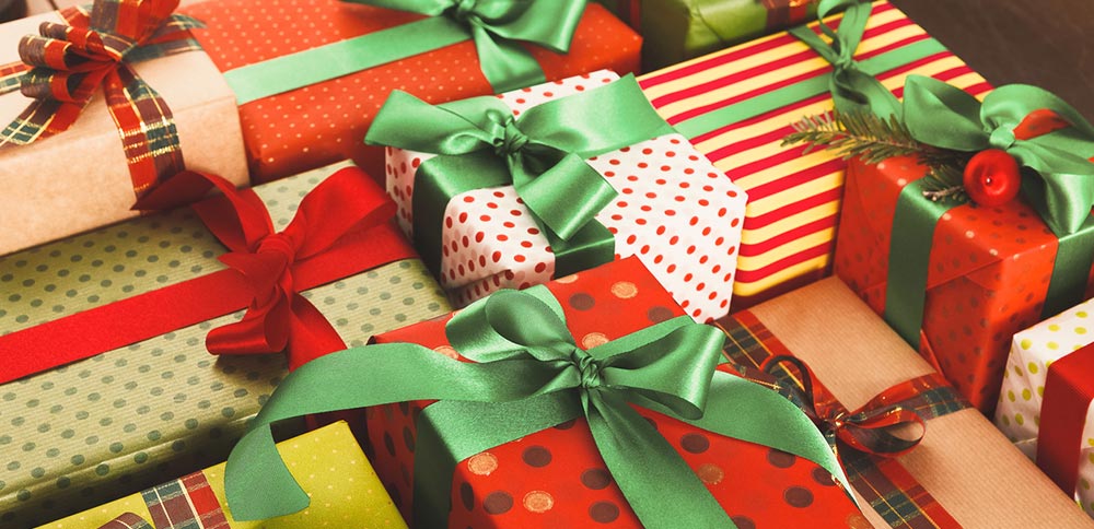 Christmas shopping ideas for family on student budget
