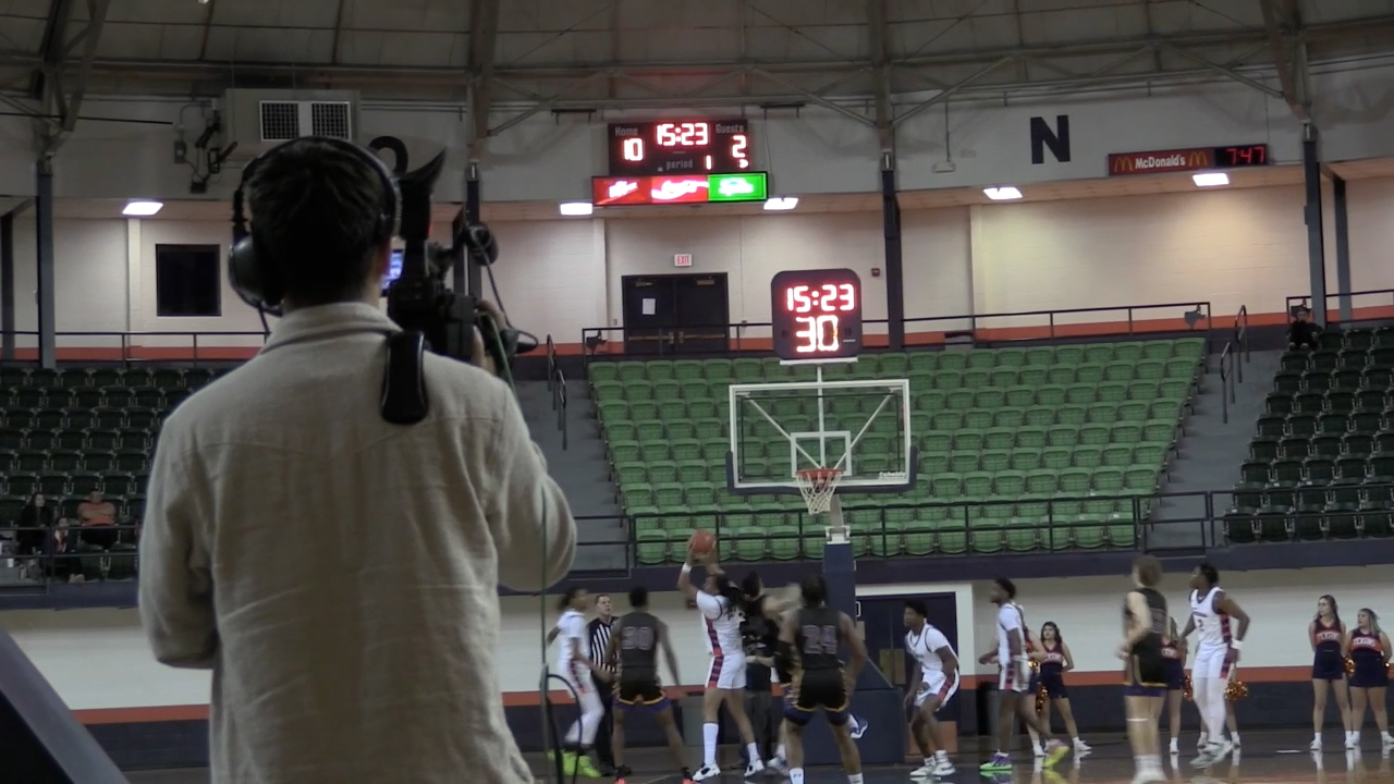Students gain industry experience streaming basketball games